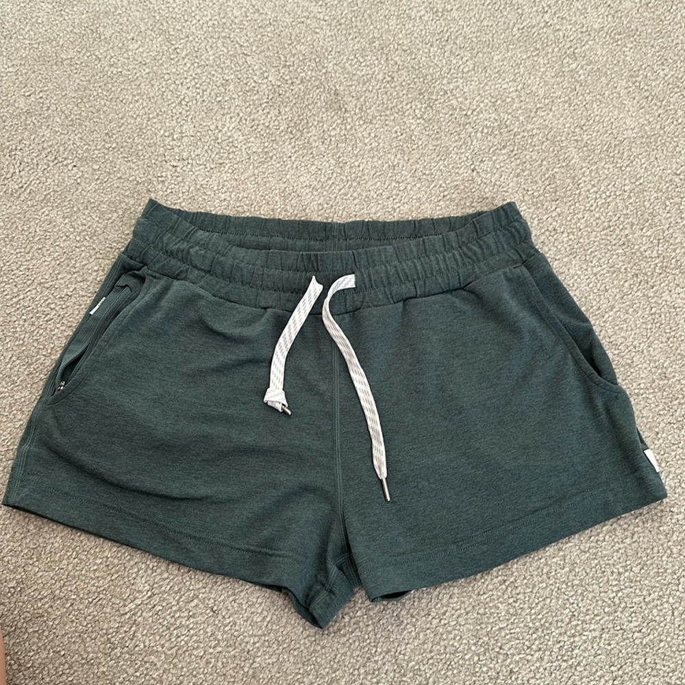 Vuori Halo Performance Shorts